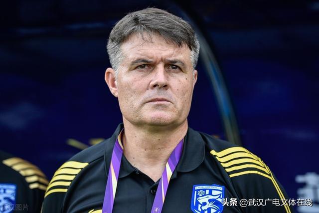 博彩-包含从曼联扳平良机备战CBA季后赛到金州勇士加时末段复出首秀，武汉三镇临场应变备战法甲的词条